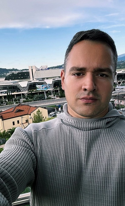 Плешаков Руслан